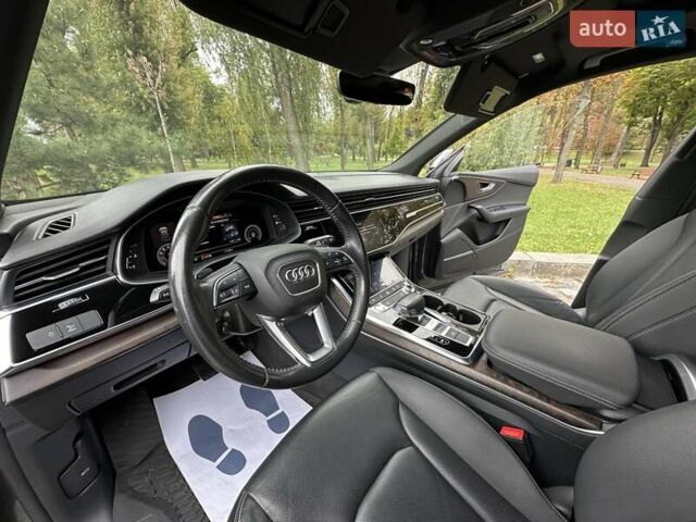 Серый Ауди Q8, объемом двигателя 3 л и пробегом 125 тыс. км за 48999 $, фото 40 на Automoto.ua