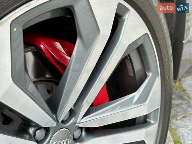 Серый Ауди Q8, объемом двигателя 3 л и пробегом 125 тыс. км за 48999 $, фото 37 на Automoto.ua