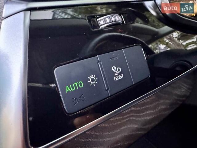 Серый Ауди Q8, объемом двигателя 3 л и пробегом 87 тыс. км за 49999 $, фото 80 на Automoto.ua