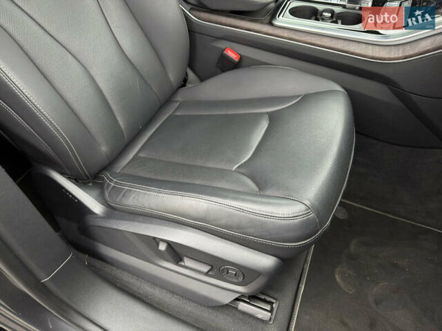 Серый Ауди Q8, объемом двигателя 3 л и пробегом 127 тыс. км за 47999 $, фото 70 на Automoto.ua