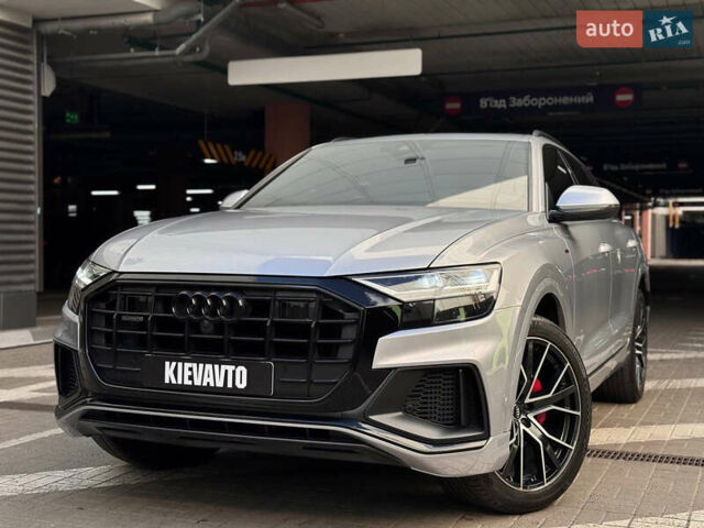 Серый Ауди Q8, объемом двигателя 3 л и пробегом 103 тыс. км за 46500 $, фото 1 на Automoto.ua
