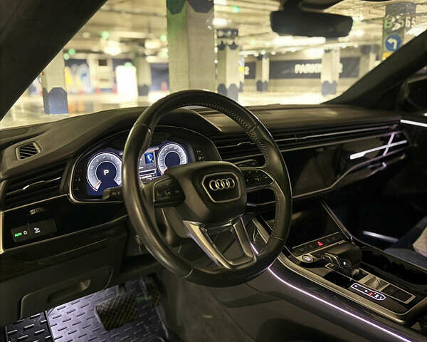 Серый Ауди Q8, объемом двигателя 3 л и пробегом 97 тыс. км за 48500 $, фото 19 на Automoto.ua