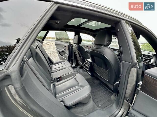 Серый Ауди Q8, объемом двигателя 3 л и пробегом 125 тыс. км за 48999 $, фото 103 на Automoto.ua
