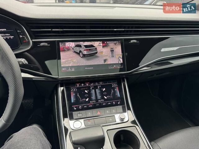 Серый Ауди Q8, объемом двигателя 3 л и пробегом 142 тыс. км за 44900 $, фото 7 на Automoto.ua