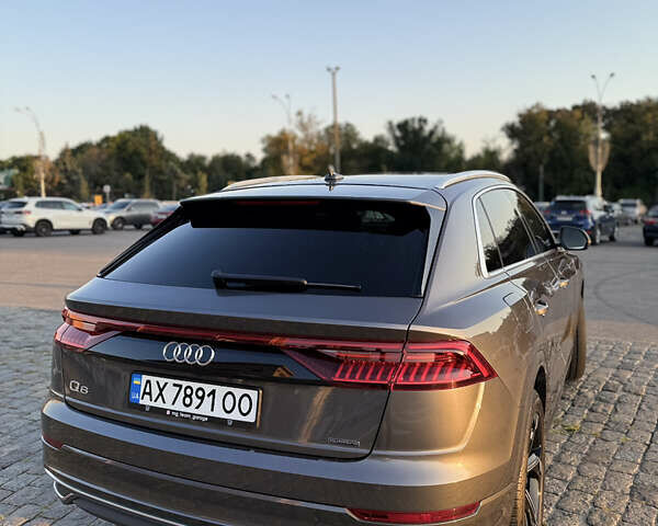 Серый Ауди Q8, объемом двигателя 3 л и пробегом 97 тыс. км за 48500 $, фото 6 на Automoto.ua