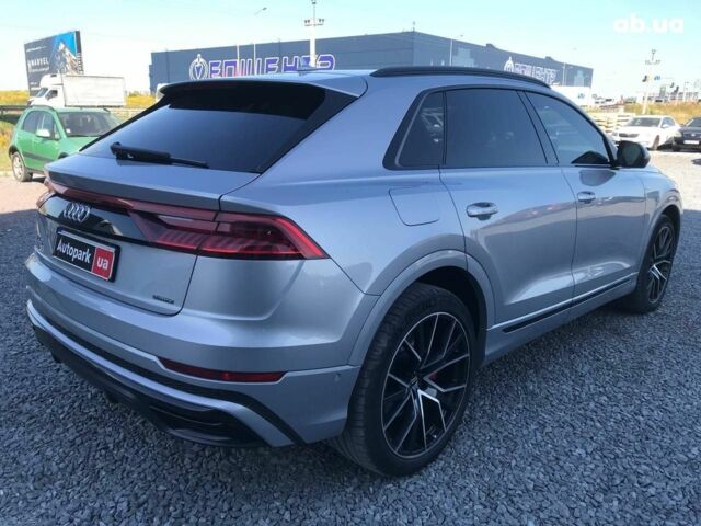 Сірий Ауді Q8, об'ємом двигуна 3 л та пробігом 141 тис. км за 63490 $, фото 6 на Automoto.ua