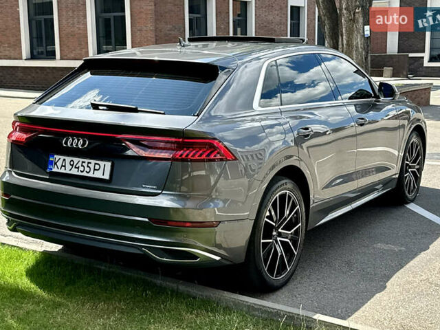 Сірий Ауді Q8, об'ємом двигуна 3 л та пробігом 140 тис. км за 54500 $, фото 1 на Automoto.ua