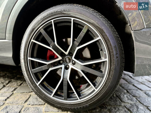 Серый Ауди Q8, объемом двигателя 3 л и пробегом 95 тыс. км за 57000 $, фото 7 на Automoto.ua