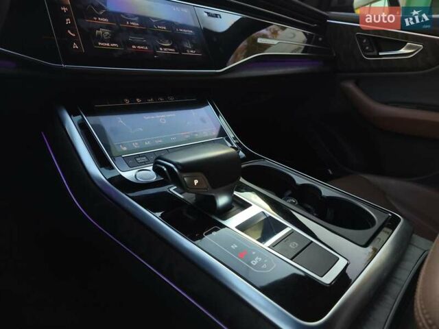 Серый Ауди Q8, объемом двигателя 3 л и пробегом 164 тыс. км за 47500 $, фото 22 на Automoto.ua