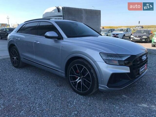 Сірий Ауді Q8, об'ємом двигуна 3 л та пробігом 141 тис. км за 63490 $, фото 2 на Automoto.ua