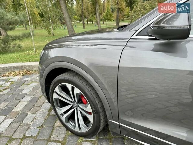 Серый Ауди Q8, объемом двигателя 3 л и пробегом 125 тыс. км за 48999 $, фото 165 на Automoto.ua