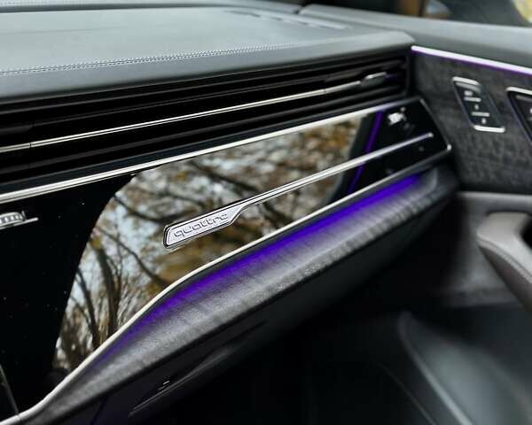 Ауди Q8 2019 в Киеве на Automoto.ua Серый Ауди Q8, объемом двигателя 3 л и пробегом 85 тыс. км за 62000 $, фото 140 на Automoto.ua
