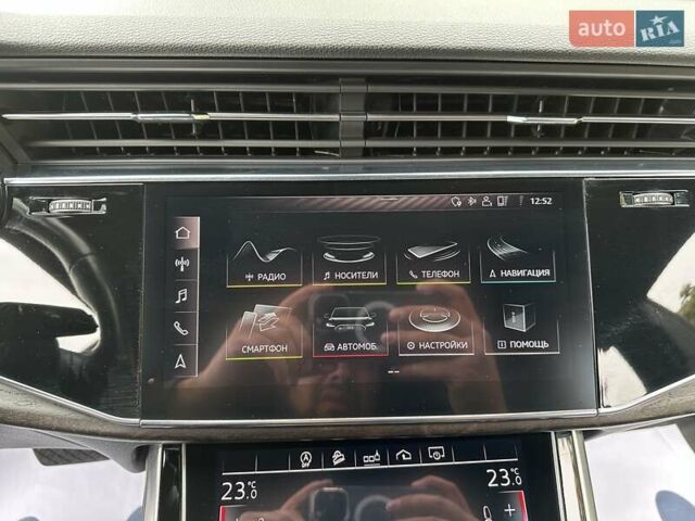 Серый Ауди Q8, объемом двигателя 3 л и пробегом 125 тыс. км за 48999 $, фото 51 на Automoto.ua