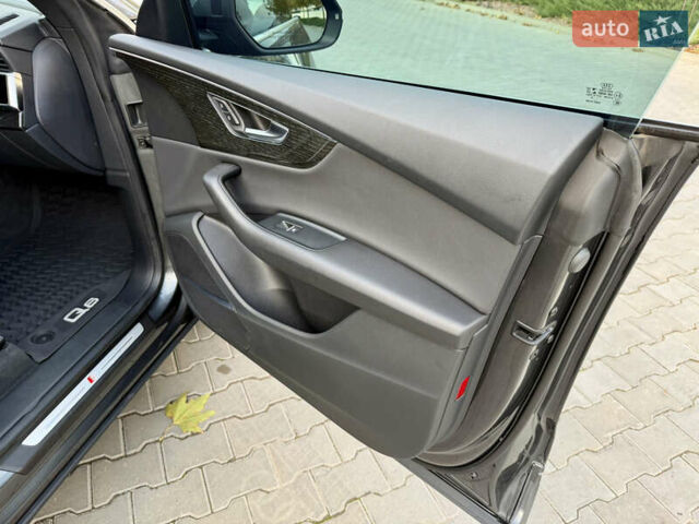 Серый Ауди Q8, объемом двигателя 3 л и пробегом 91 тыс. км за 58000 $, фото 31 на Automoto.ua