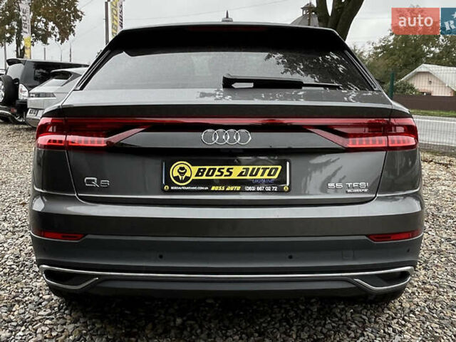 Сірий Ауді Q8, об'ємом двигуна 3 л та пробігом 85 тис. км за 55900 $, фото 4 на Automoto.ua
