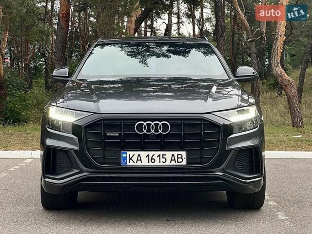 Серый Ауди Q8, объемом двигателя 3 л и пробегом 150 тыс. км за 60000 $, фото 1 на Automoto.ua