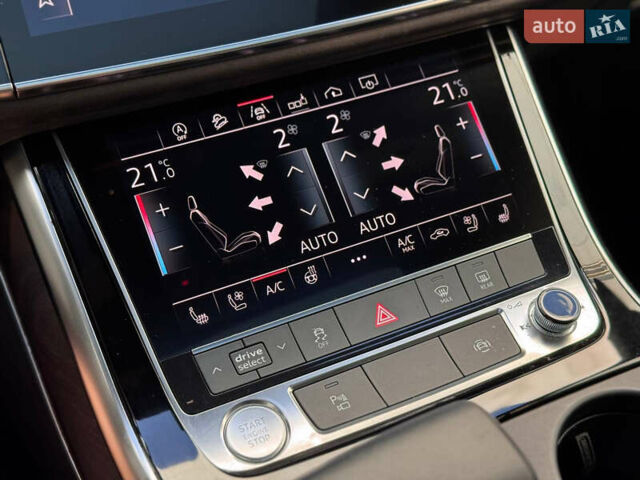 Серый Ауди Q8, объемом двигателя 3 л и пробегом 103 тыс. км за 46500 $, фото 37 на Automoto.ua