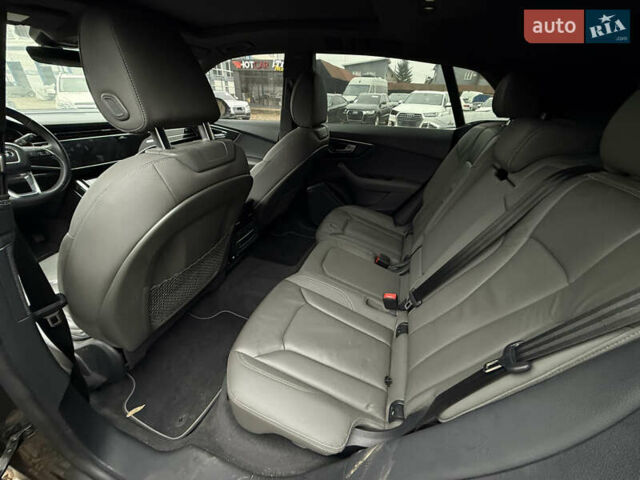 Сірий Ауді Q8, об'ємом двигуна 3 л та пробігом 84 тис. км за 34700 $, фото 9 на Automoto.ua