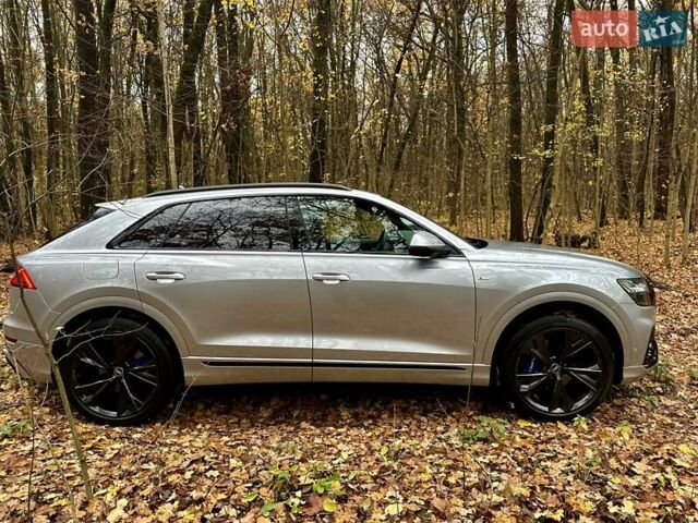 Ауди Q8 2019 в Киеве на Automoto.ua Серый Ауди Q8, объемом двигателя 3 л и пробегом 85 тыс. км за 62000 $, фото 97 на Automoto.ua