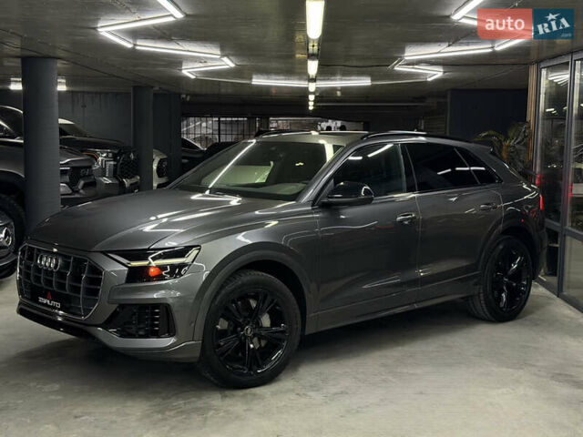Серый Ауди Q8, объемом двигателя 3 л и пробегом 74 тыс. км за 54500 $, фото 7 на Automoto.ua