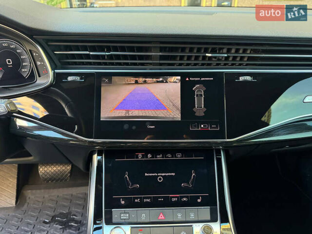 Серый Ауди Q8, объемом двигателя 3 л и пробегом 150 тыс. км за 40900 $, фото 19 на Automoto.ua