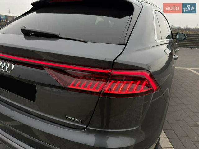 Серый Ауди Q8, объемом двигателя 3 л и пробегом 127 тыс. км за 47999 $, фото 24 на Automoto.ua