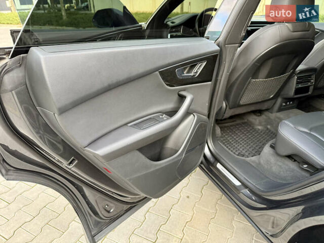 Серый Ауди Q8, объемом двигателя 3 л и пробегом 91 тыс. км за 58000 $, фото 34 на Automoto.ua
