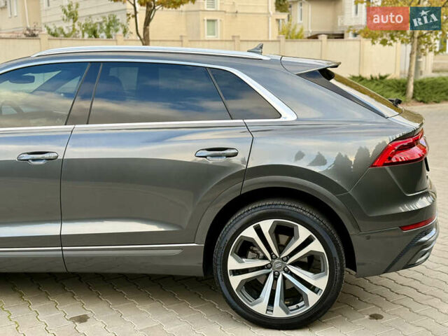 Серый Ауди Q8, объемом двигателя 3 л и пробегом 91 тыс. км за 58000 $, фото 17 на Automoto.ua