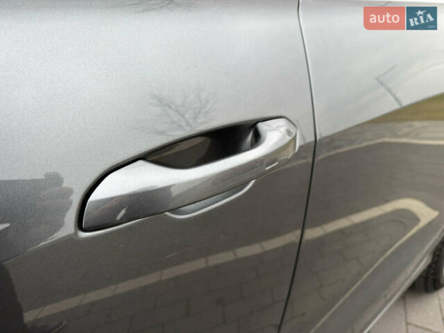 Серый Ауди Q8, объемом двигателя 3 л и пробегом 127 тыс. км за 47999 $, фото 21 на Automoto.ua