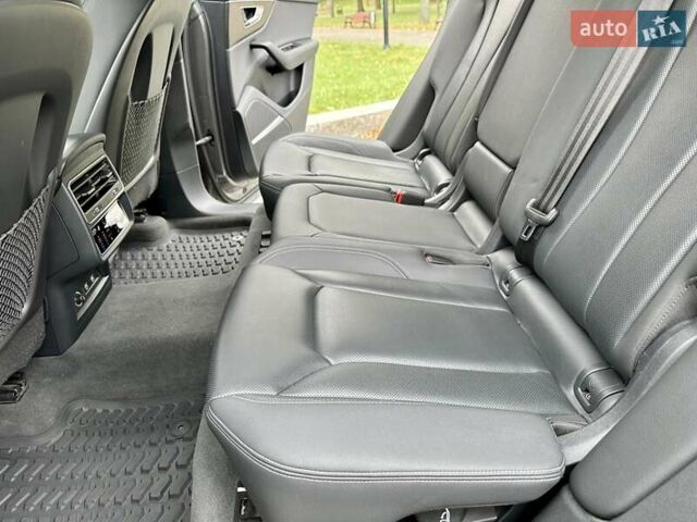 Серый Ауди Q8, объемом двигателя 3 л и пробегом 125 тыс. км за 48999 $, фото 95 на Automoto.ua