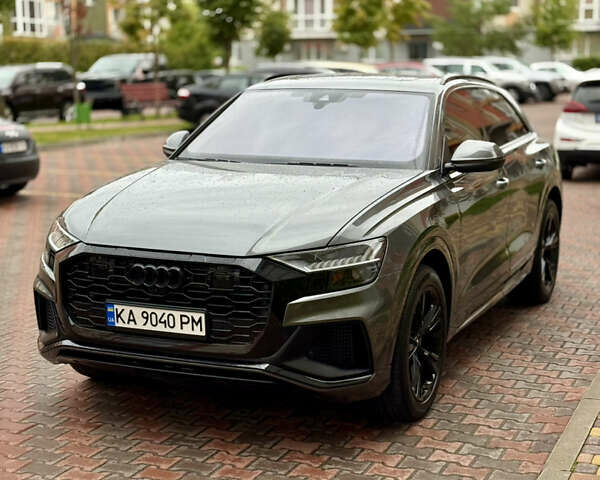 Сірий Ауді Q8, об'ємом двигуна 3 л та пробігом 64 тис. км за 54990 $, фото 3 на Automoto.ua