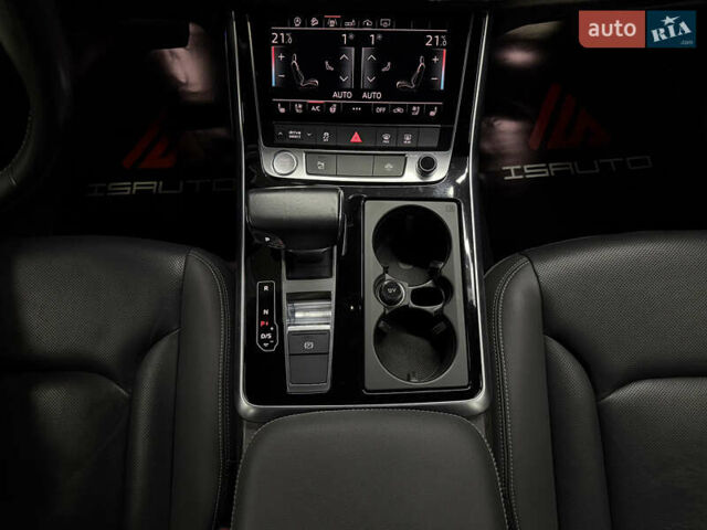 Серый Ауди Q8, объемом двигателя 3 л и пробегом 84 тыс. км за 53000 $, фото 24 на Automoto.ua