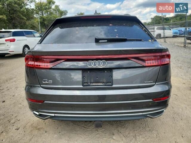 Серый Ауди Q8, объемом двигателя 3 л и пробегом 63 тыс. км за 20000 $, фото 5 на Automoto.ua