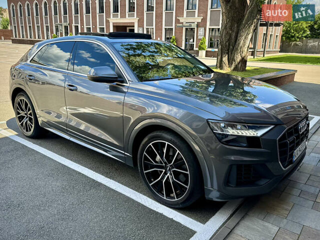 Сірий Ауді Q8, об'ємом двигуна 3 л та пробігом 140 тис. км за 54500 $, фото 24 на Automoto.ua