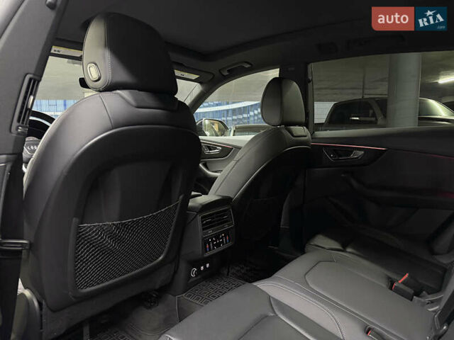 Серый Ауди Q8, объемом двигателя 3 л и пробегом 74 тыс. км за 54500 $, фото 21 на Automoto.ua