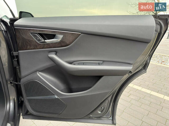 Серый Ауди Q8, объемом двигателя 3 л и пробегом 127 тыс. км за 47999 $, фото 59 на Automoto.ua