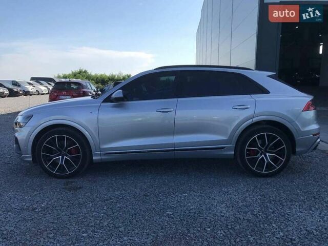 Сірий Ауді Q8, об'ємом двигуна 3 л та пробігом 141 тис. км за 63490 $, фото 22 на Automoto.ua