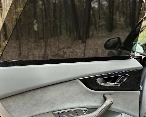 Ауди Q8 2019 в Киеве на Automoto.ua Серый Ауди Q8, объемом двигателя 3 л и пробегом 85 тыс. км за 62000 $, фото 102 на Automoto.ua