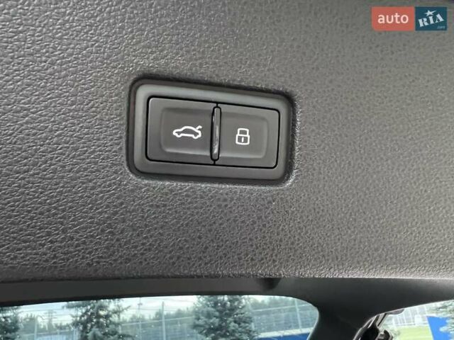 Серый Ауди Q8, объемом двигателя 3 л и пробегом 150 тыс. км за 60000 $, фото 51 на Automoto.ua