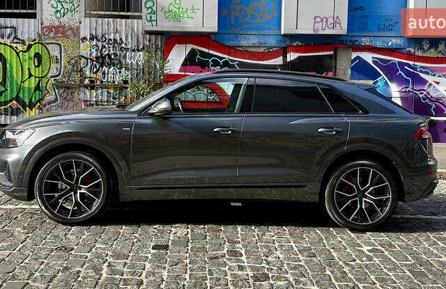 Серый Ауди Q8, объемом двигателя 3 л и пробегом 95 тыс. км за 57000 $, фото 16 на Automoto.ua