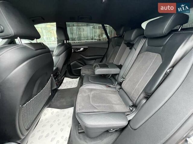 Сірий Ауді Q8, об'ємом двигуна 2.97 л та пробігом 78 тис. км за 65099 $, фото 37 на Automoto.ua
