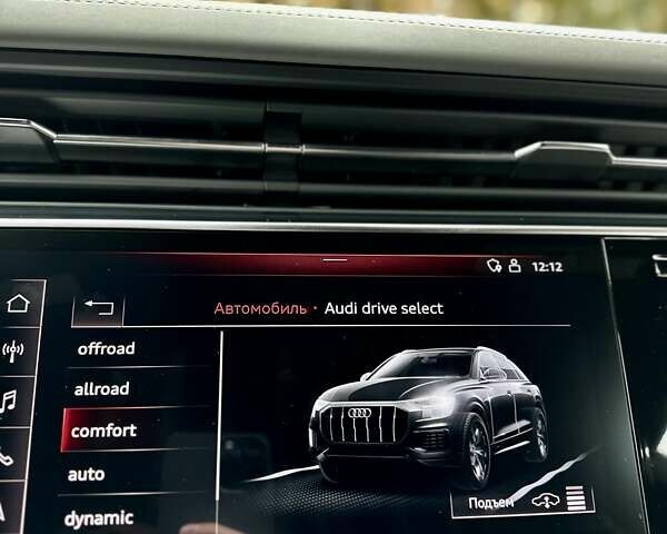 Ауди Q8 2019 в Киеве на Automoto.ua Серый Ауди Q8, объемом двигателя 3 л и пробегом 85 тыс. км за 62000 $, фото 79 на Automoto.ua