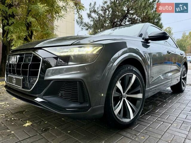 Ауді Q8 2019 у Дніпро (Дніпропетровську) на Automoto.ua Сірий Ауді Q8, об'ємом двигуна 2.97 л та пробігом 120 тис. км за 60500 $, фото 4 на Automoto.ua