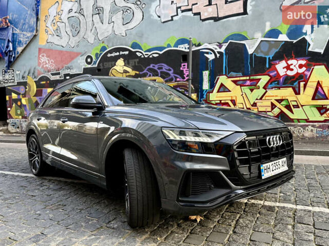Серый Ауди Q8, объемом двигателя 3 л и пробегом 95 тыс. км за 57000 $, фото 3 на Automoto.ua