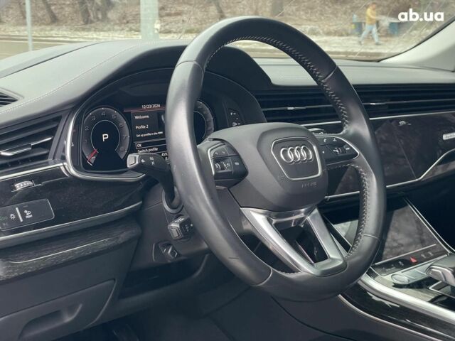 Серый Ауди Q8, объемом двигателя 3 л и пробегом 43 тыс. км за 56990 $, фото 4 на Automoto.ua