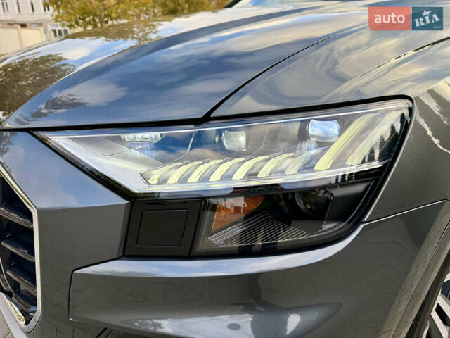 Серый Ауди Q8, объемом двигателя 3 л и пробегом 91 тыс. км за 58000 $, фото 48 на Automoto.ua