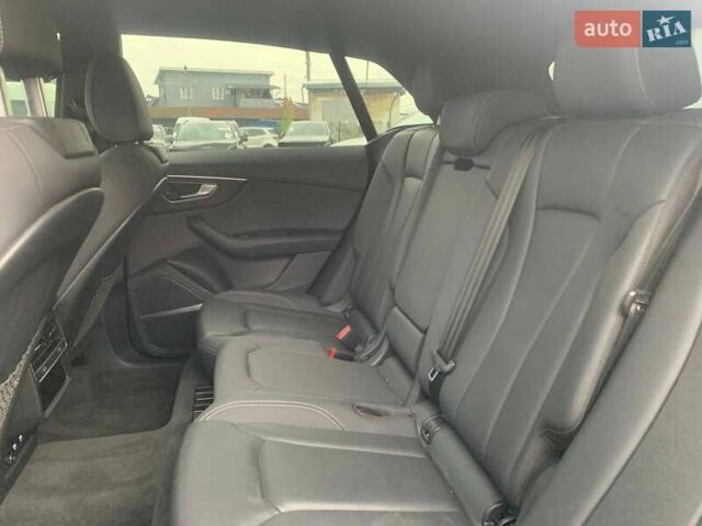 Ауди Q8 2019 в Стрые на Automoto.ua Серый Ауди Q8, объемом двигателя 3 л и пробегом 155 тыс. км за 34000 $, фото 18 на Automoto.ua