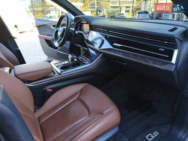 Серый Ауди Q8, объемом двигателя 3 л и пробегом 164 тыс. км за 47500 $, фото 15 на Automoto.ua