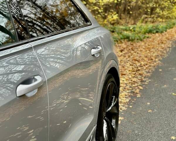 Ауди Q8 2019 в Киеве на Automoto.ua Серый Ауди Q8, объемом двигателя 3 л и пробегом 85 тыс. км за 62000 $, фото 117 на Automoto.ua