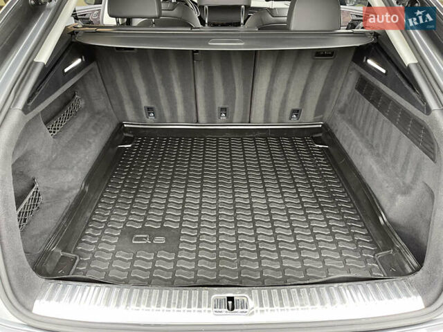 Сірий Ауді Q8, об'ємом двигуна 3 л та пробігом 139 тис. км за 44000 $, фото 37 на Automoto.ua
